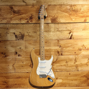 Second Hand Fender Classic Series 70s Stratocaster; Natural: Serial No: MZ4109632