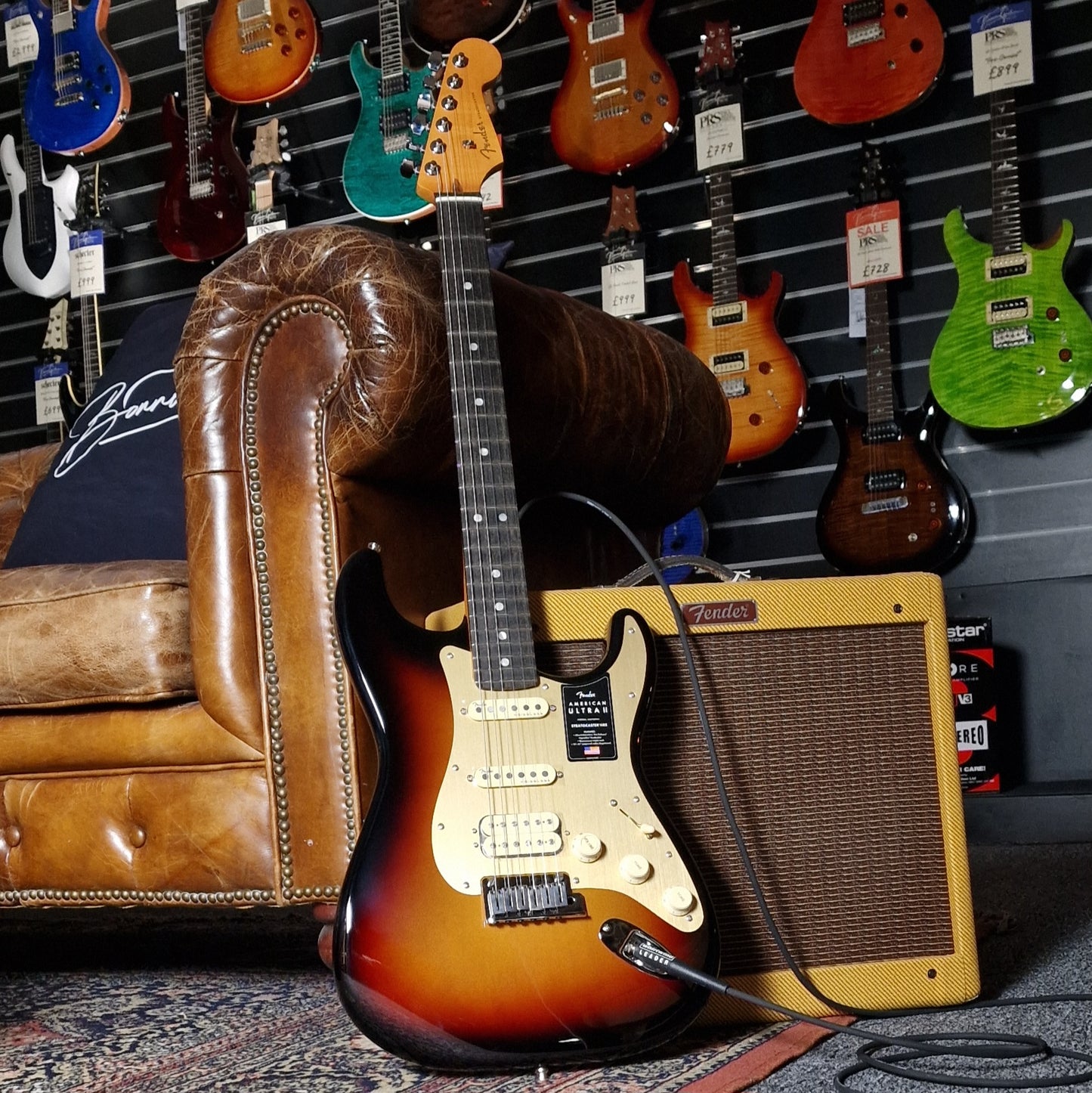 Fender American Ultra II Stratocaster HSS; Ebony Fingerboard; Ultraburst