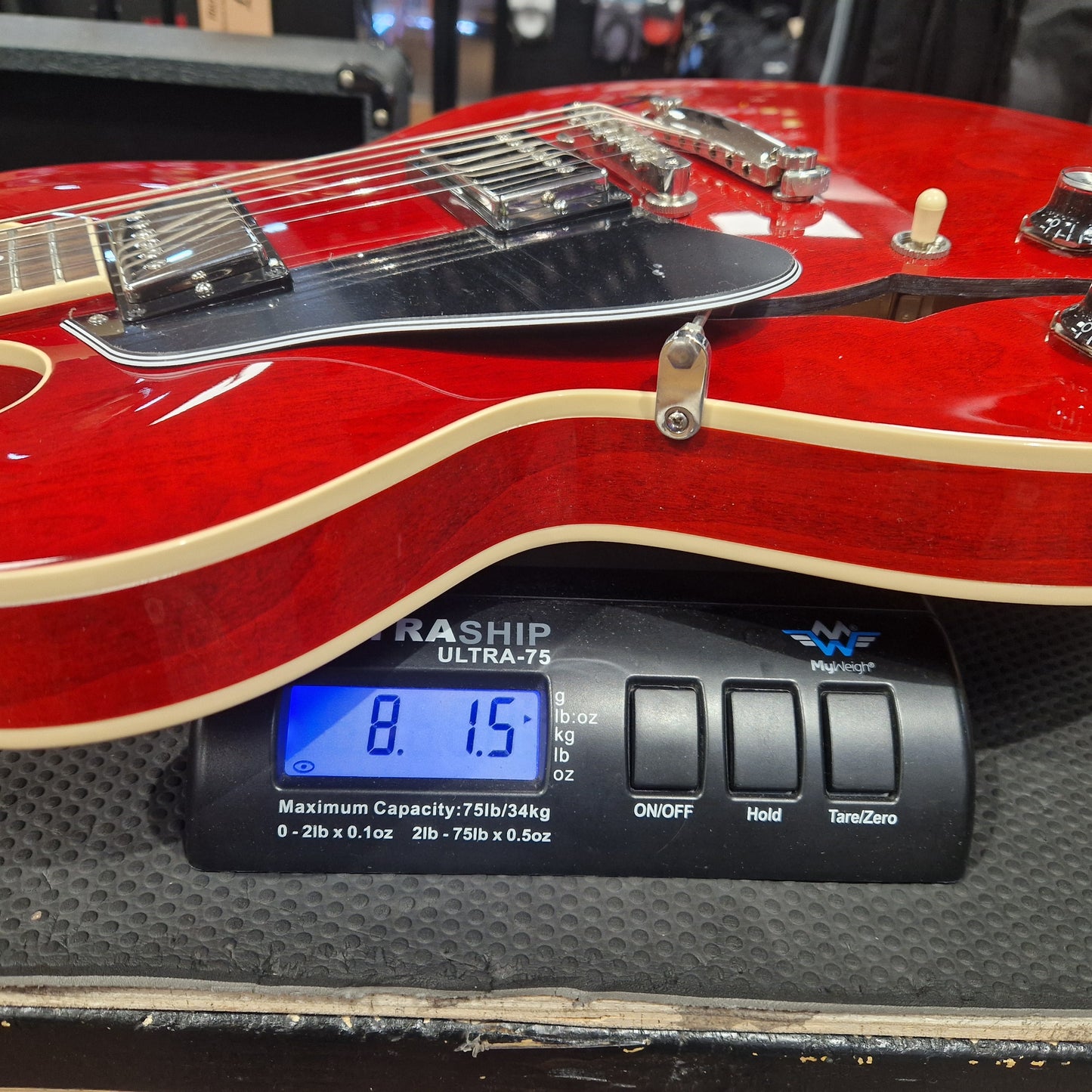 Gibson ES-335 (Left-handed); Sixties Cherry | With 3 FREE Maestro Effects Pedals
