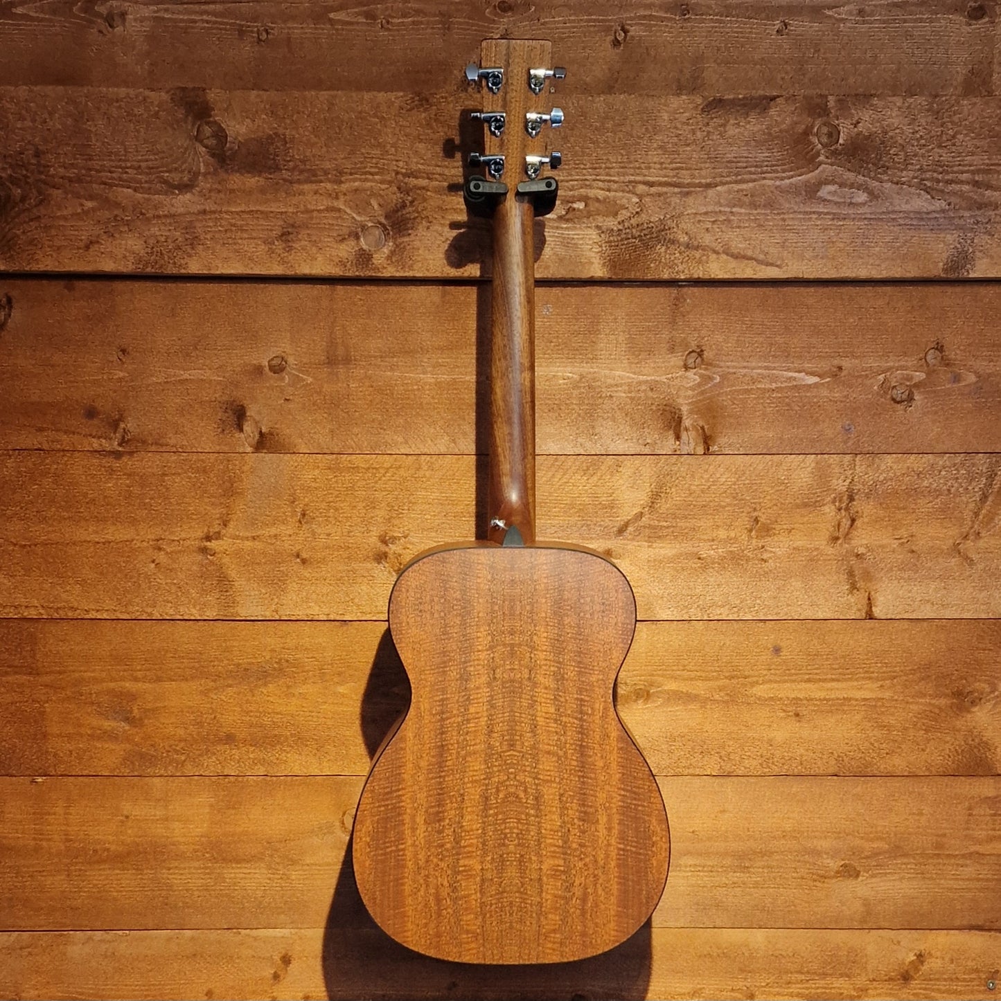 Martin 00-X2e Road Series Acoustic Guitar: Serial No 2364361 | Second Hand