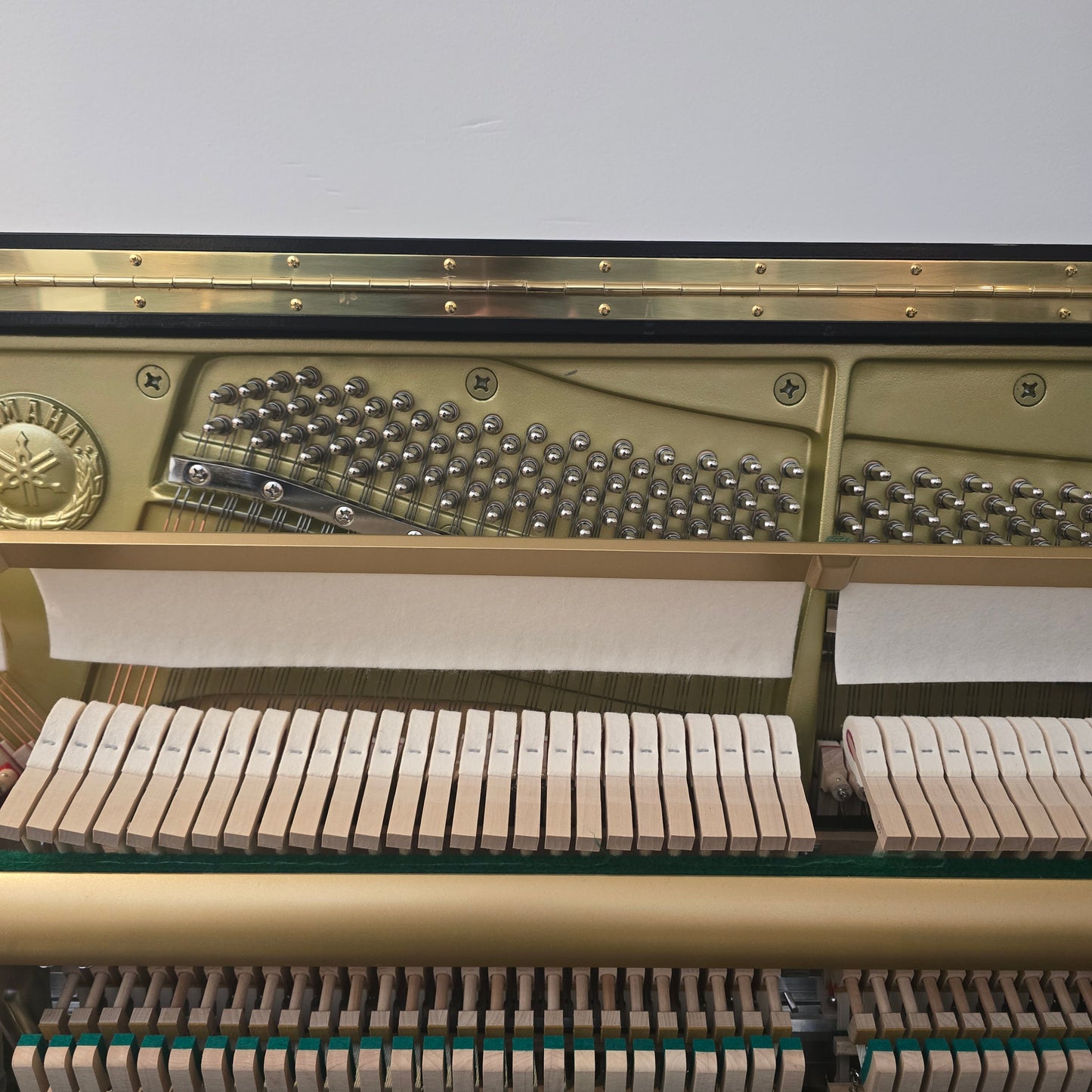 Yamaha U1 Upright Piano in Polished Ebony; Serial No: 6343060 | Second Hand