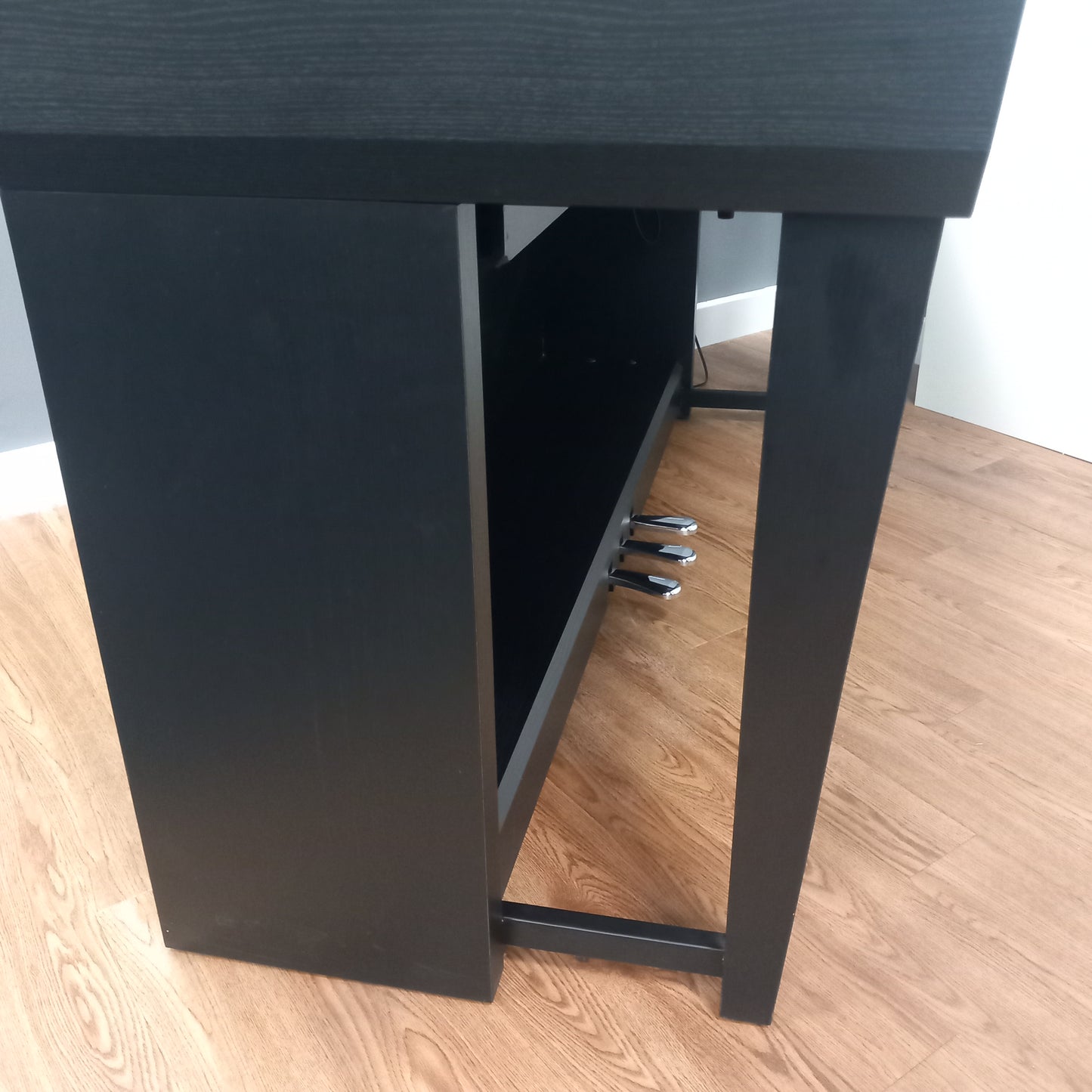 Yamaha CVP605B Digital Piano With Matching Stool Serial No: BCTK01033 | Second Hand