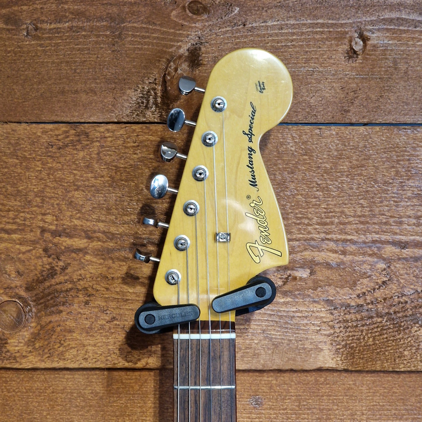 Fender Mustang Pawn Shop Special; Candy Apple Red Serial Number: T005683 | Second Hand