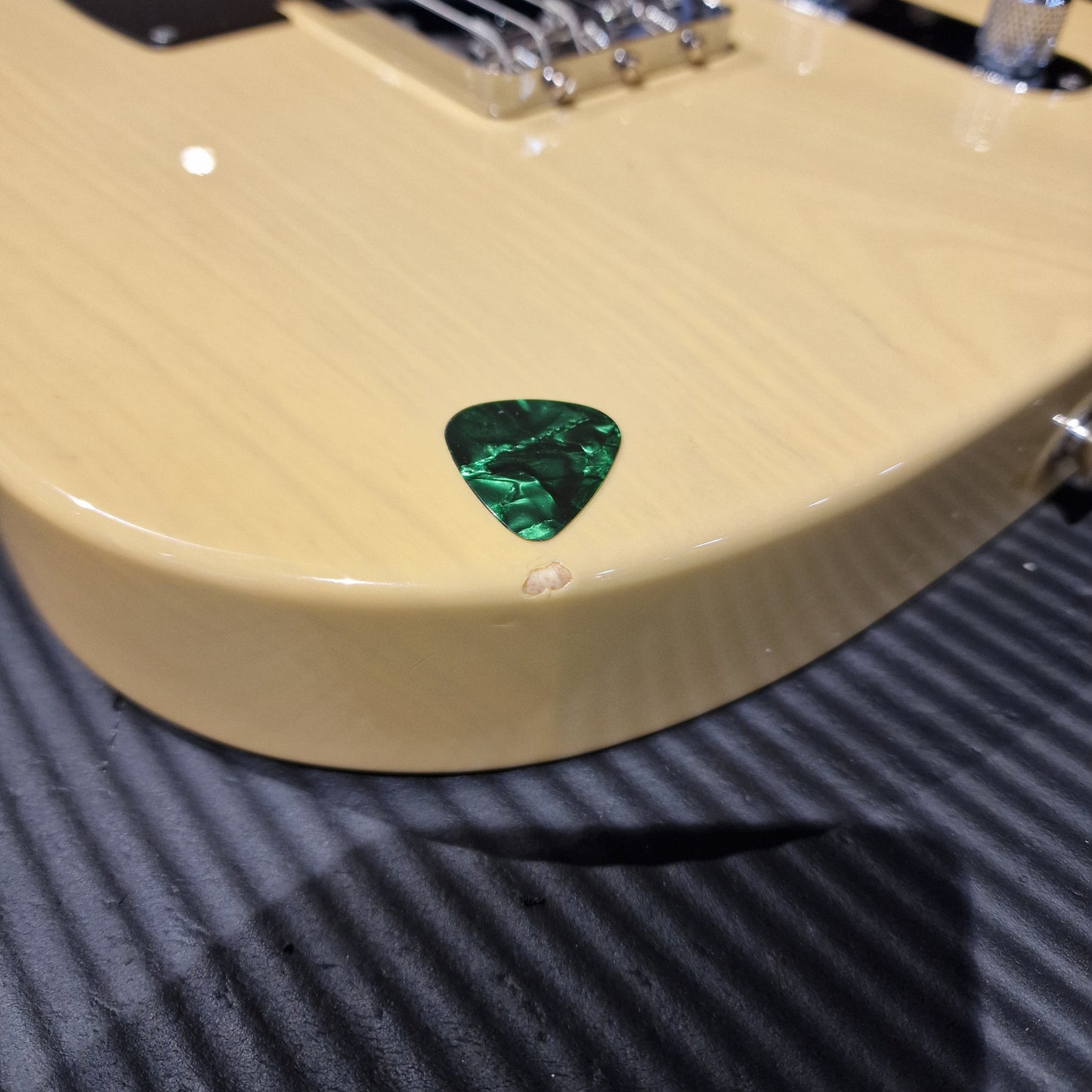 Fender MIJ Hybrid 50s Telecaster With Cavalier Lion Pickup Upgrade; Off White Blonde: Serial Number: JD20003668 | Second Hand