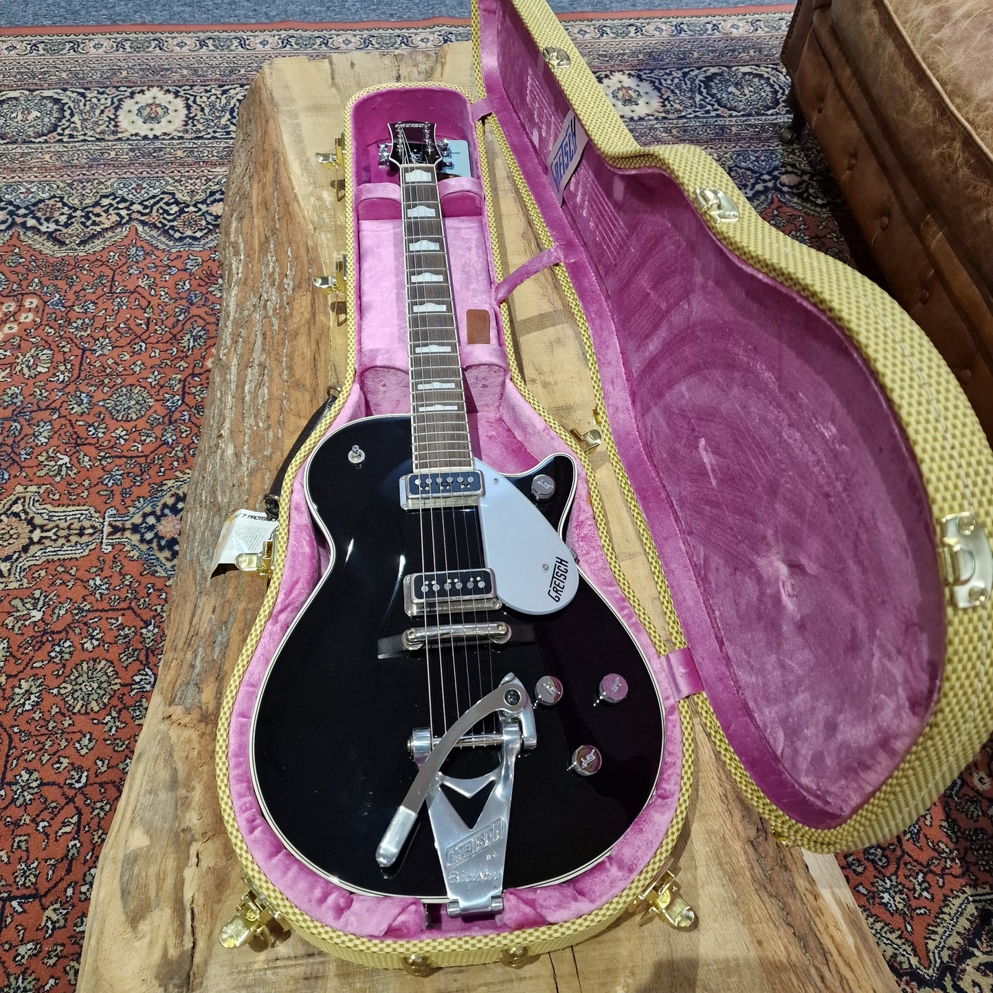 Gretsch G6128T-GH George Harrison Signature Duo Jet; Black: Serial No: JT11072811 | Second Hand