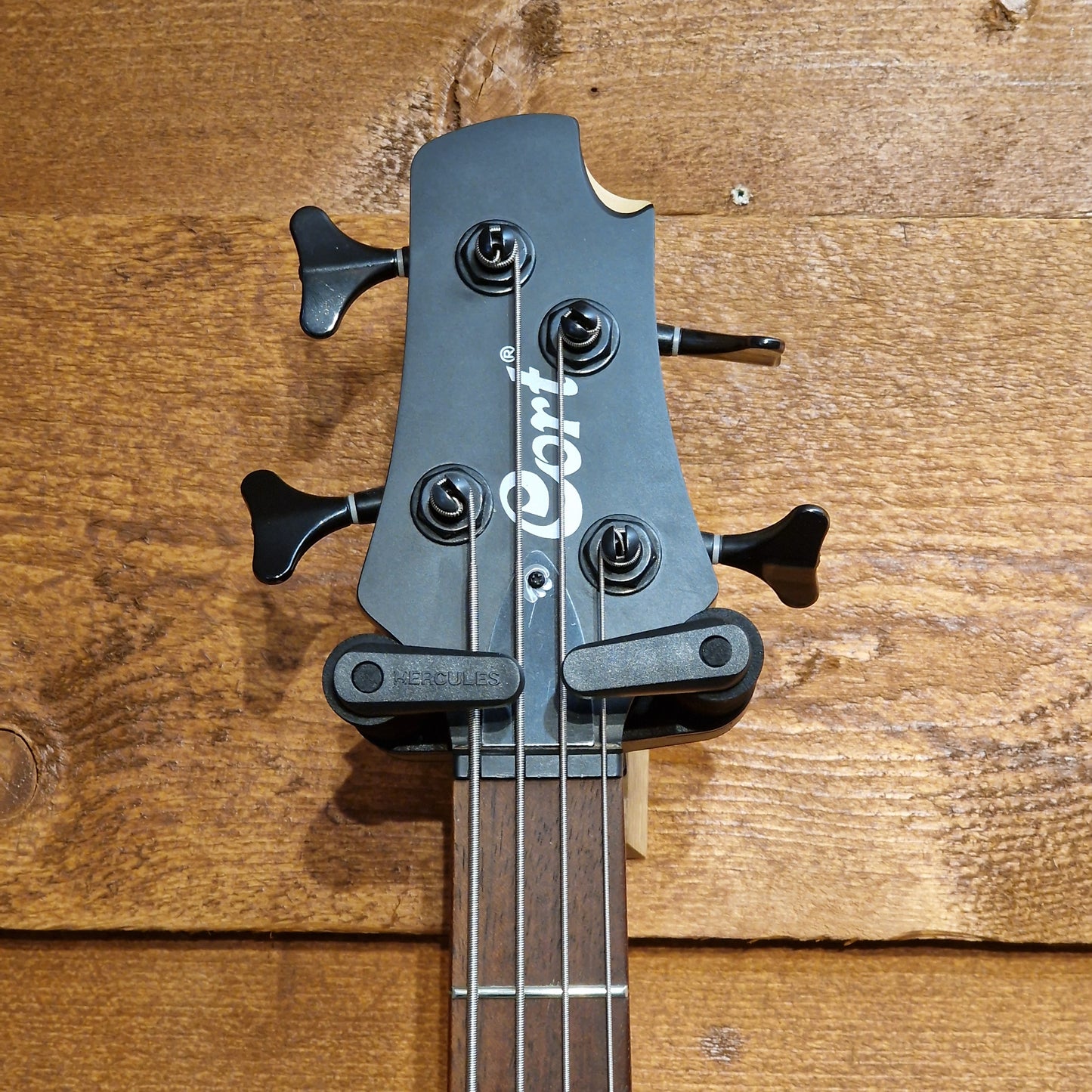 Cort Action Deluxe AS Bass Guitar; Natural Satin: Serial No: 190601468 | Second Hand