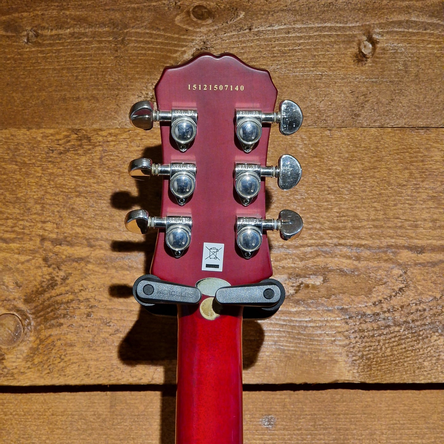 Epiphone Les Paul Studio; Wine Red: Serial No: 15121507140 | Second Hand