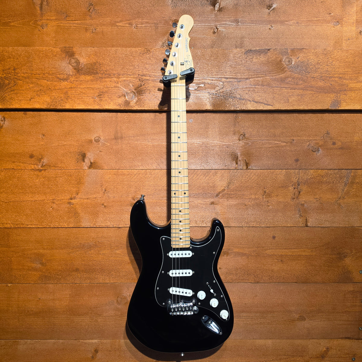 G&L Tribute Series Legacy; Black: Serial No: 180513617 | Second Hand