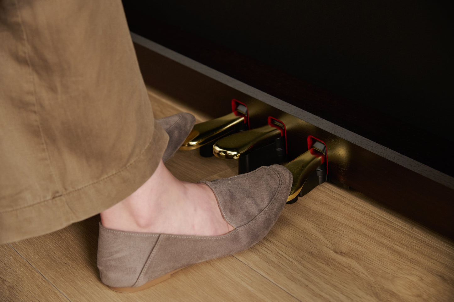 Casio AP300 Digital Piano; Brown