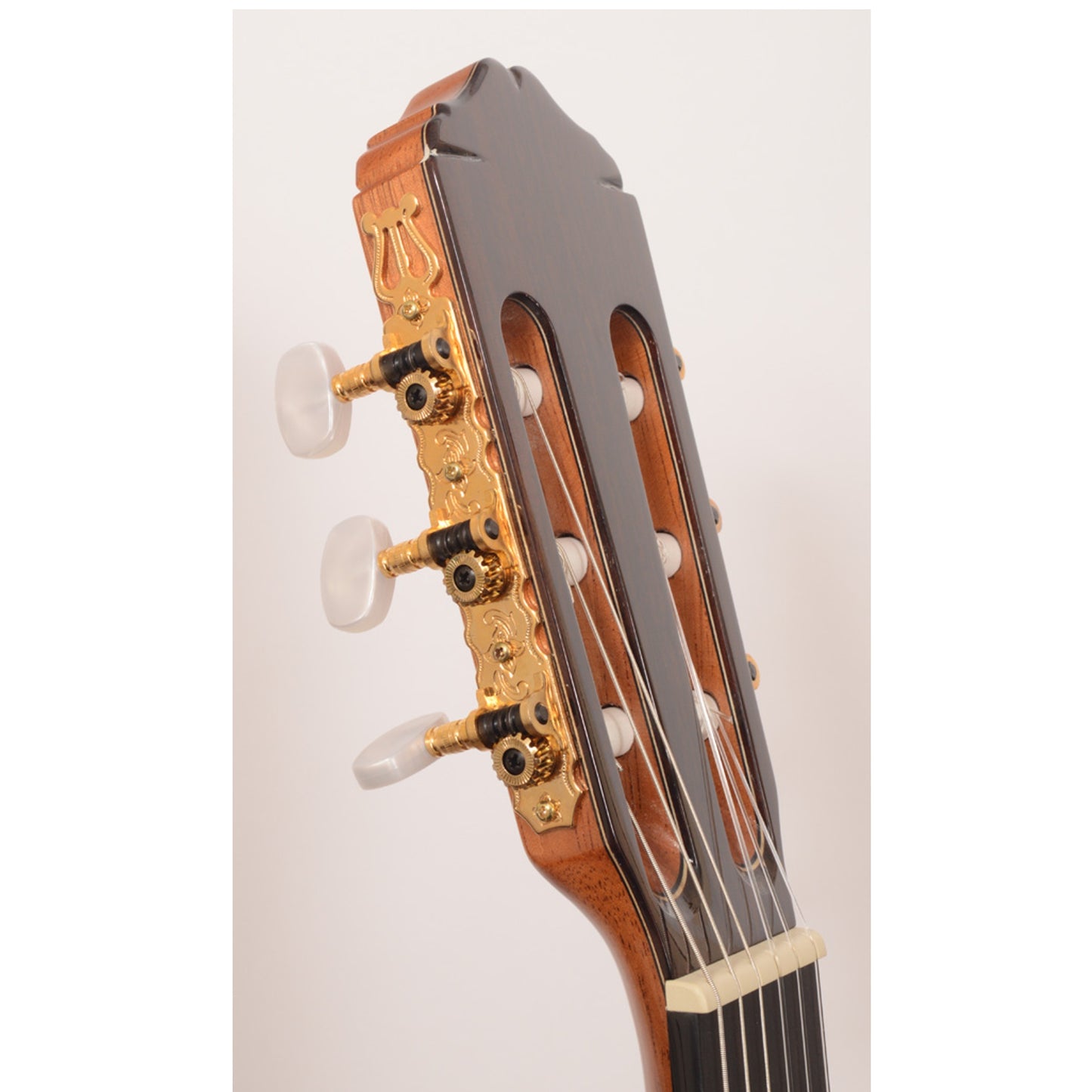 Raimundo 136 Classical Guitar