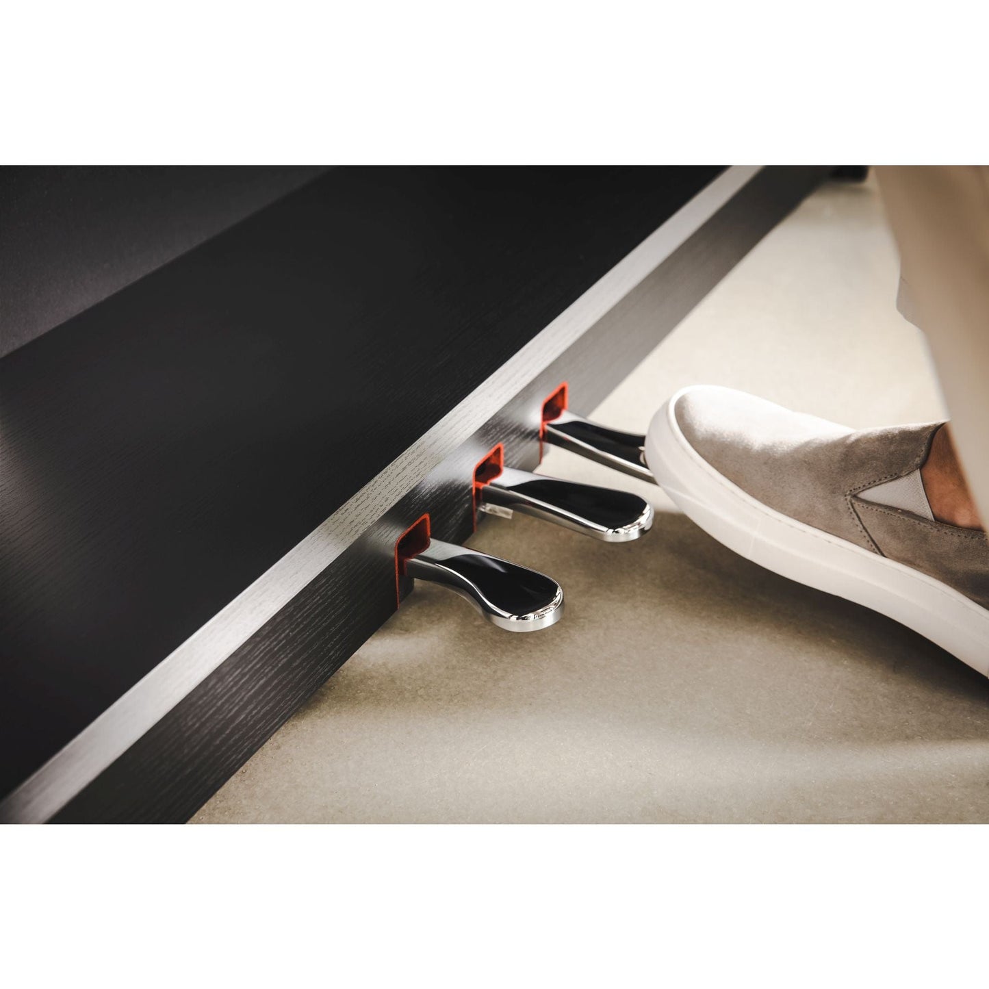 Yamaha CVP905B Black Digital Piano