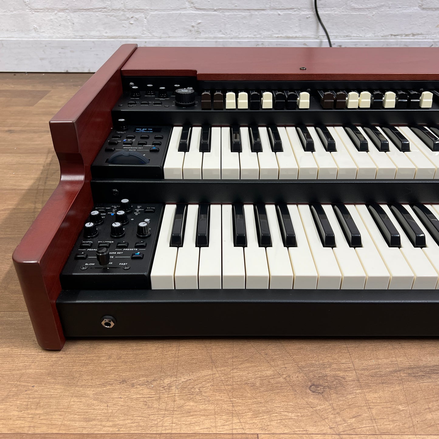 Viscount Legend Soul 261 Dual Manual Organ Keyboard; Serial No: 0213A117 | Second Hand