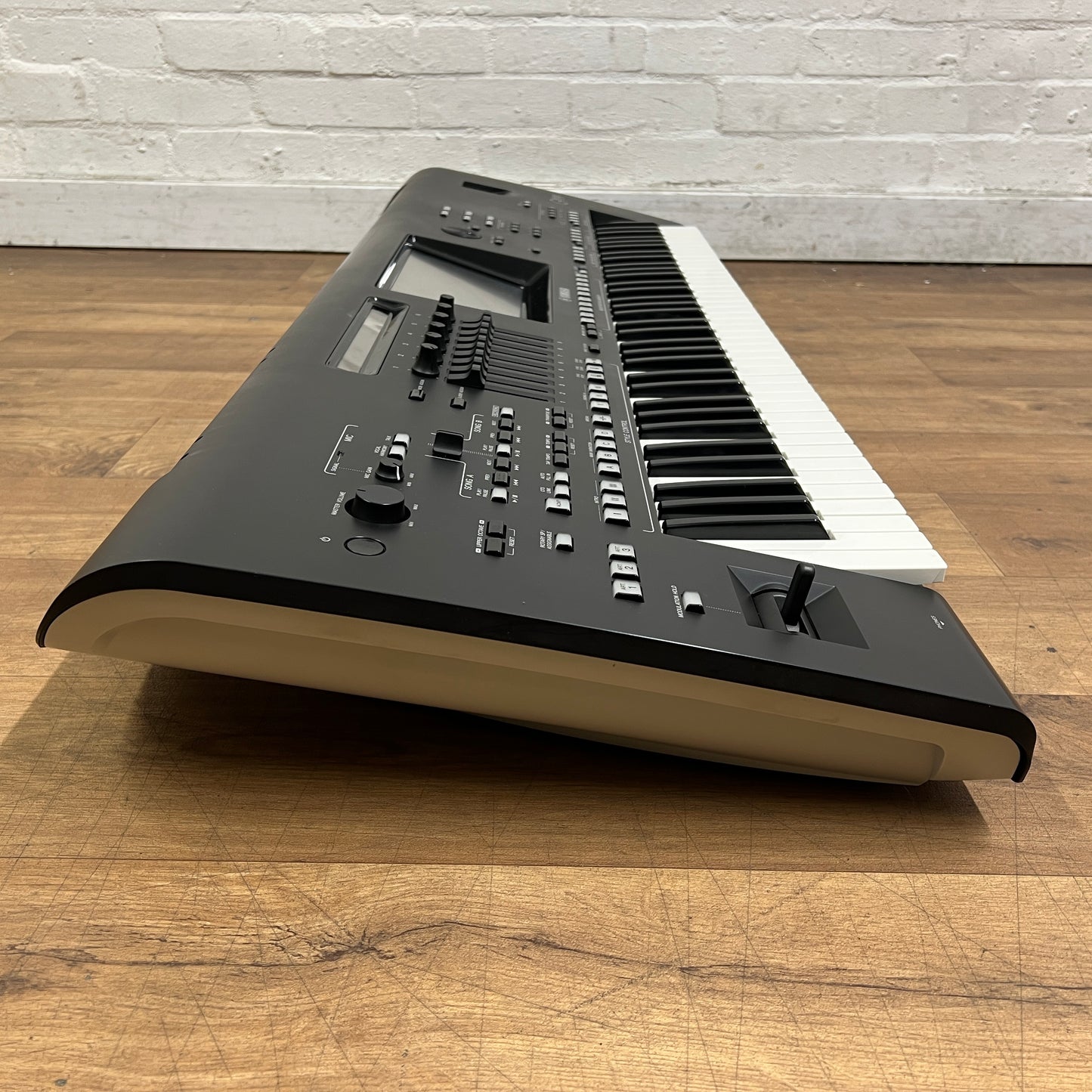 Yamaha Genos 1 Arranger Workstation Keyboard; Serial No: BEXO01052 | Second Hand