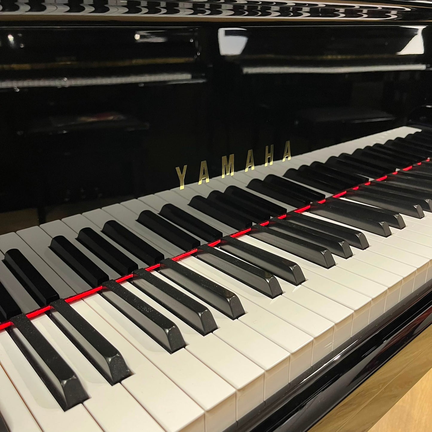 Yamaha C1 Grand Piano in Polished Ebony: Serial No: 6172792 | Second Hand