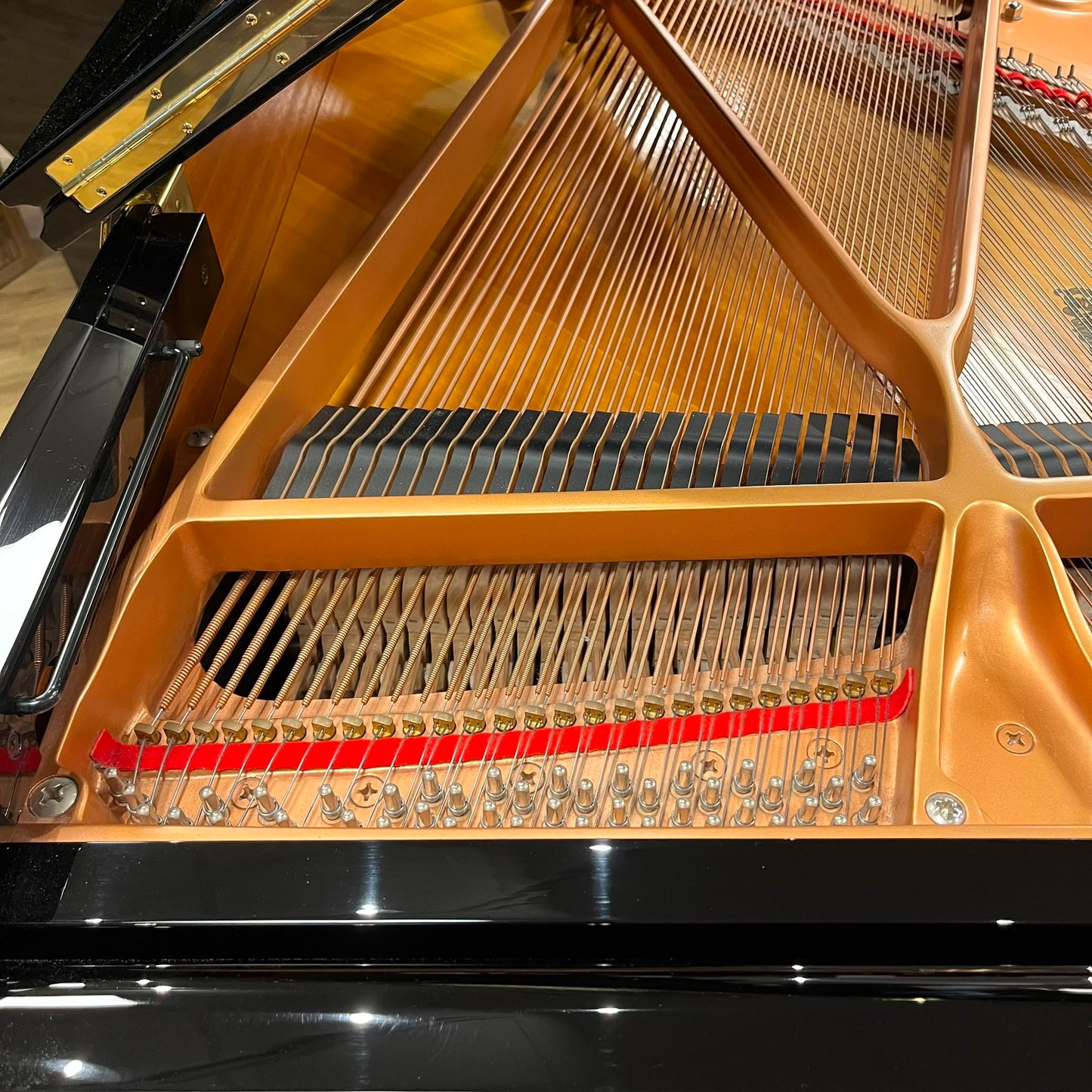 Yamaha C1 Grand Piano in Polished Ebony: Serial No: 6172792 | Second Hand
