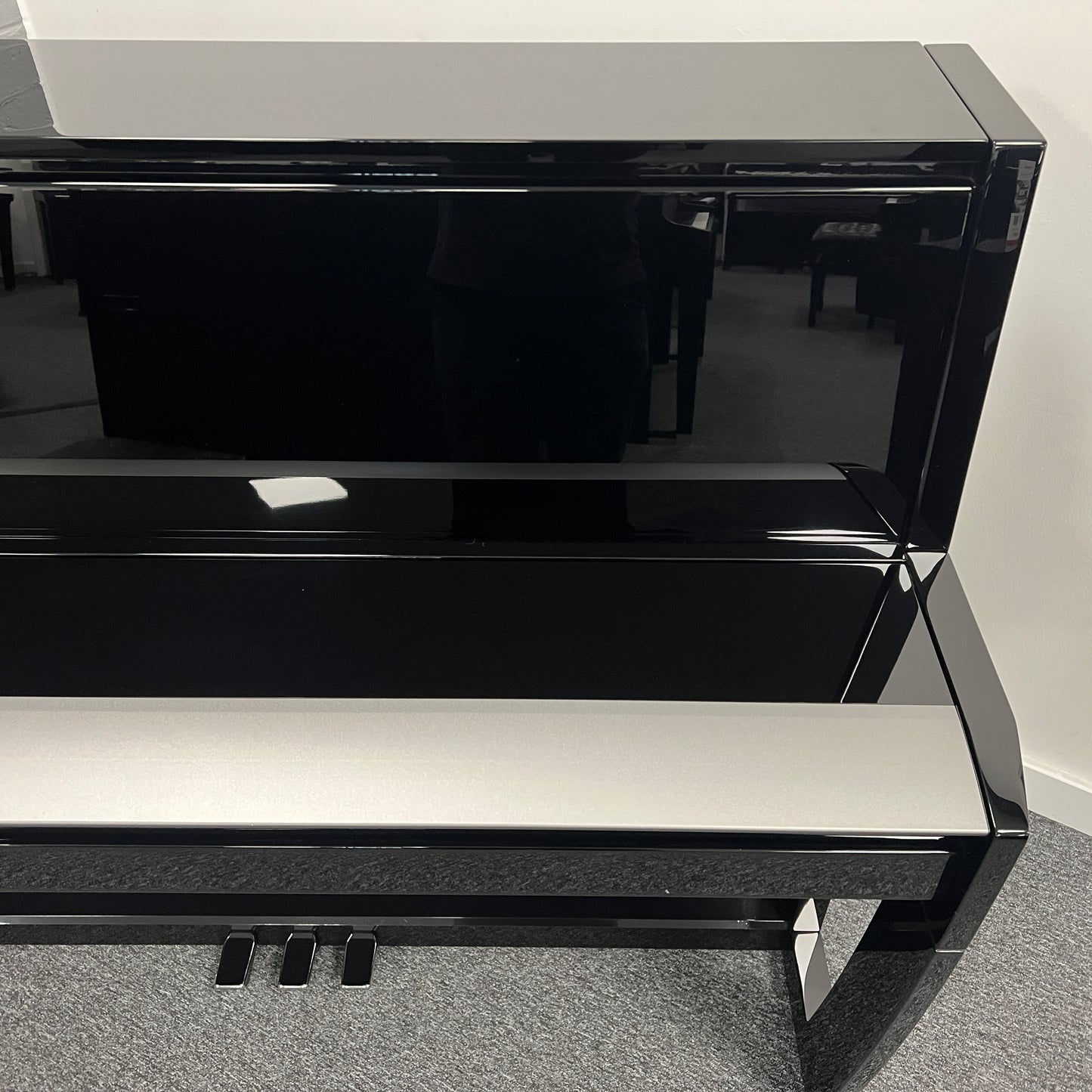 Dexibell H10V Digital Piano, Polished Black; Serial No: 124 | Ex Demo