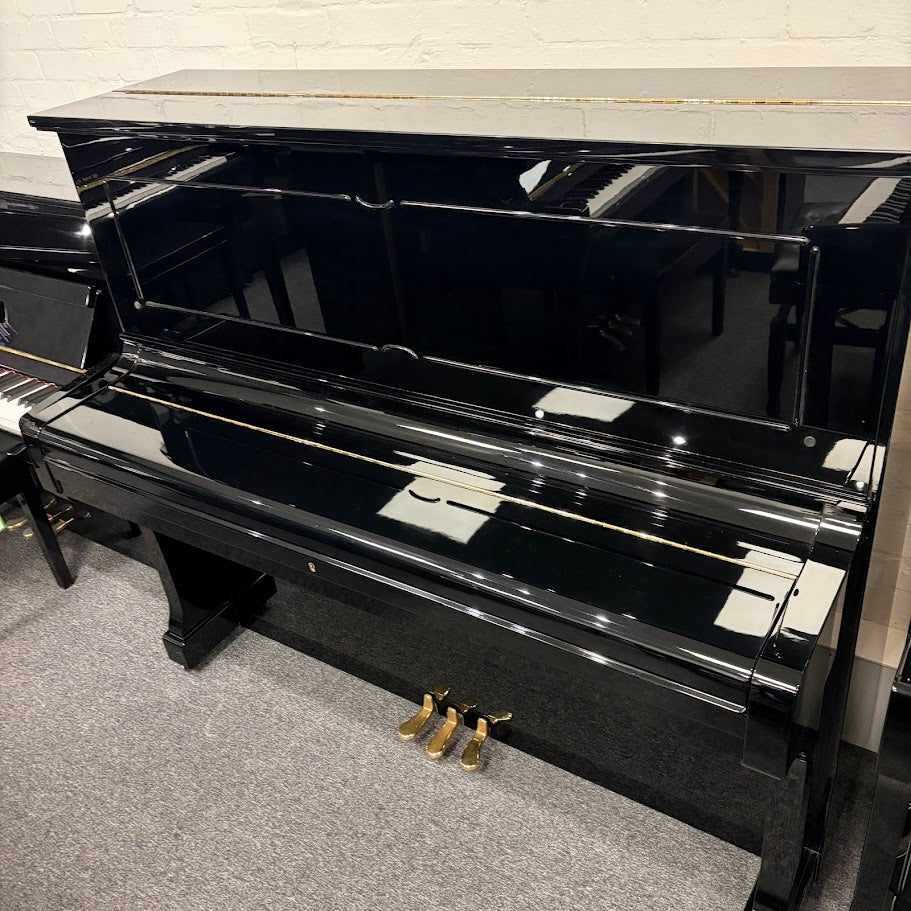 Kawai BL61 Special Upright Piano in Polished Ebony: Serial No: K1050992 | Second Hand