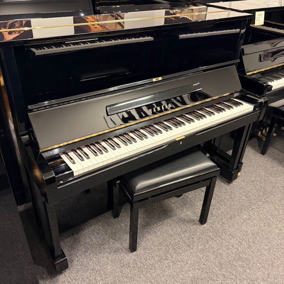 Yamaha U1 Upright Piano in Polished Black: Serial No: M3272825 | Second Hand