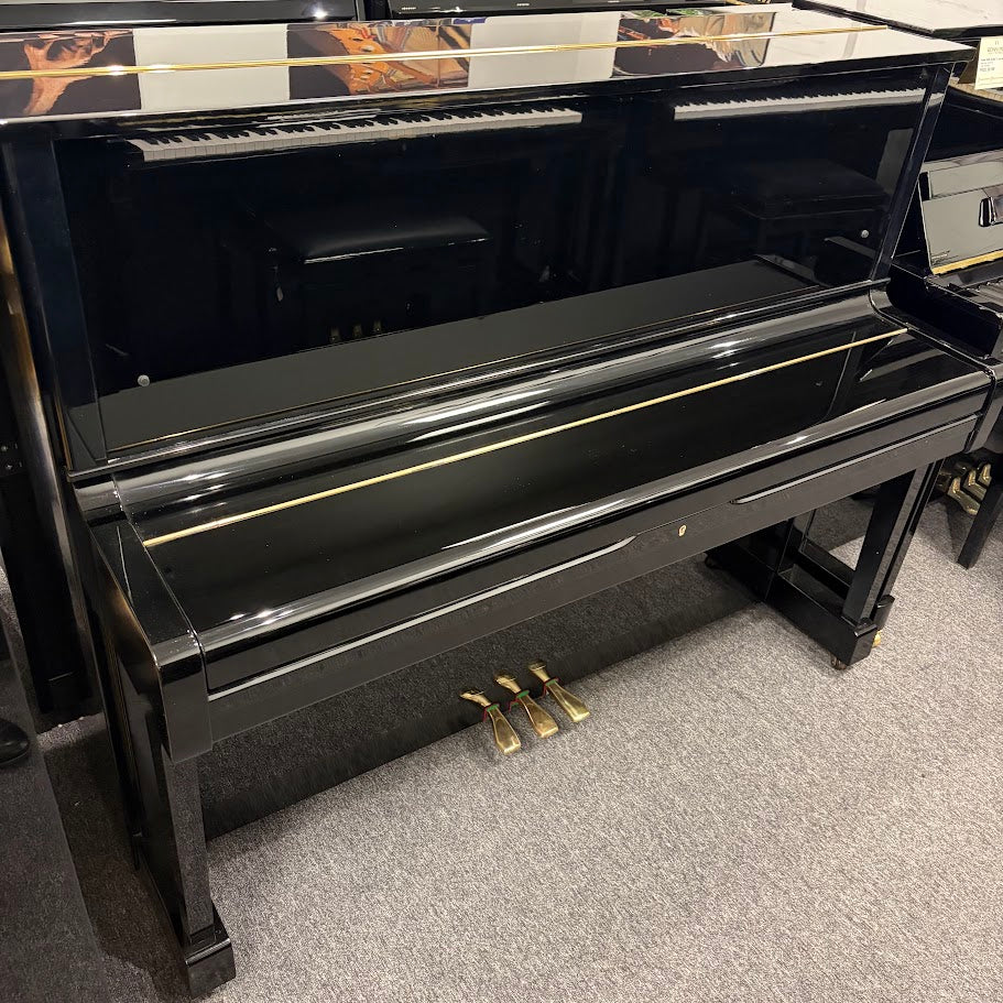Yamaha U1 Upright Piano in Polished Black: Serial No: M3272825 | Second Hand