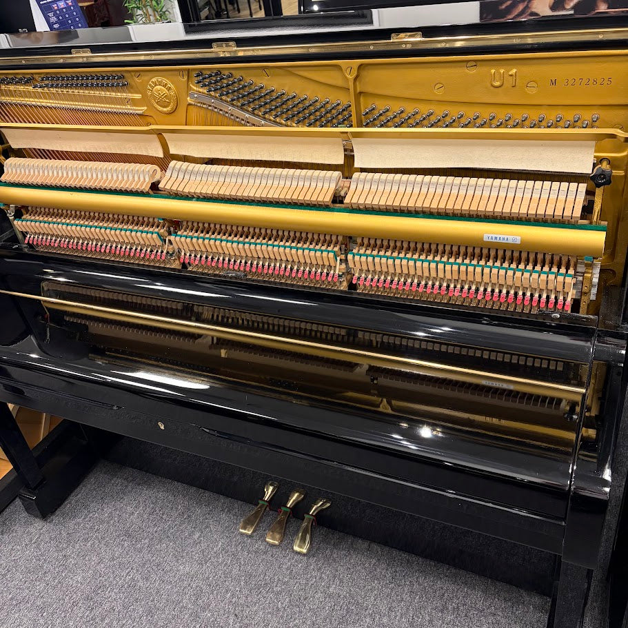Yamaha U1 Upright Piano in Polished Black: Serial No: M3272825 | Second Hand