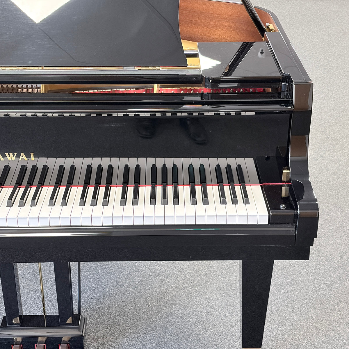 Kawai GL30 Grand Piano in Polished Ebony: Serial No: 2695427 | Second Hand