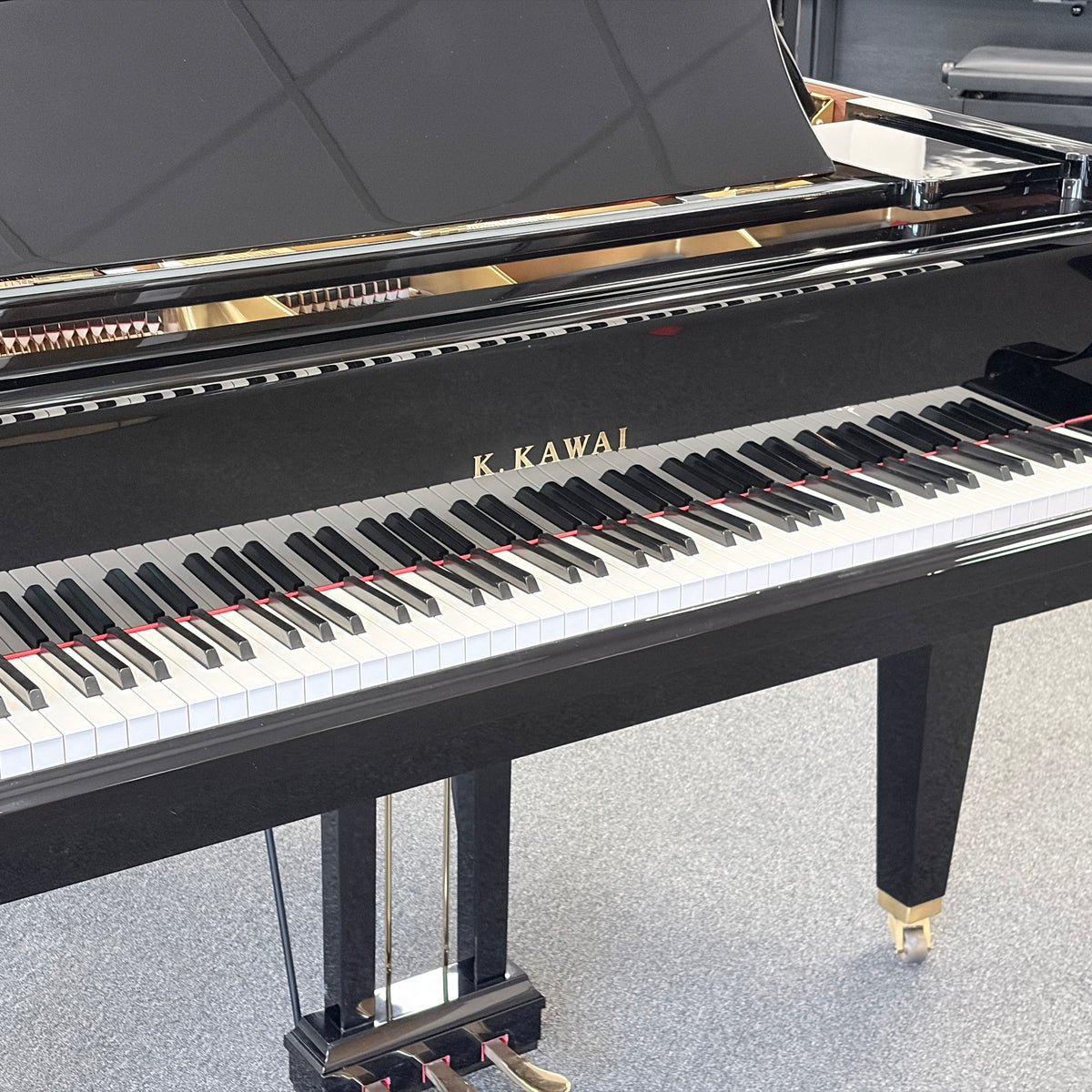 Kawai GL30 Grand Piano in Polished Ebony: Serial No: 2695427 | Second Hand