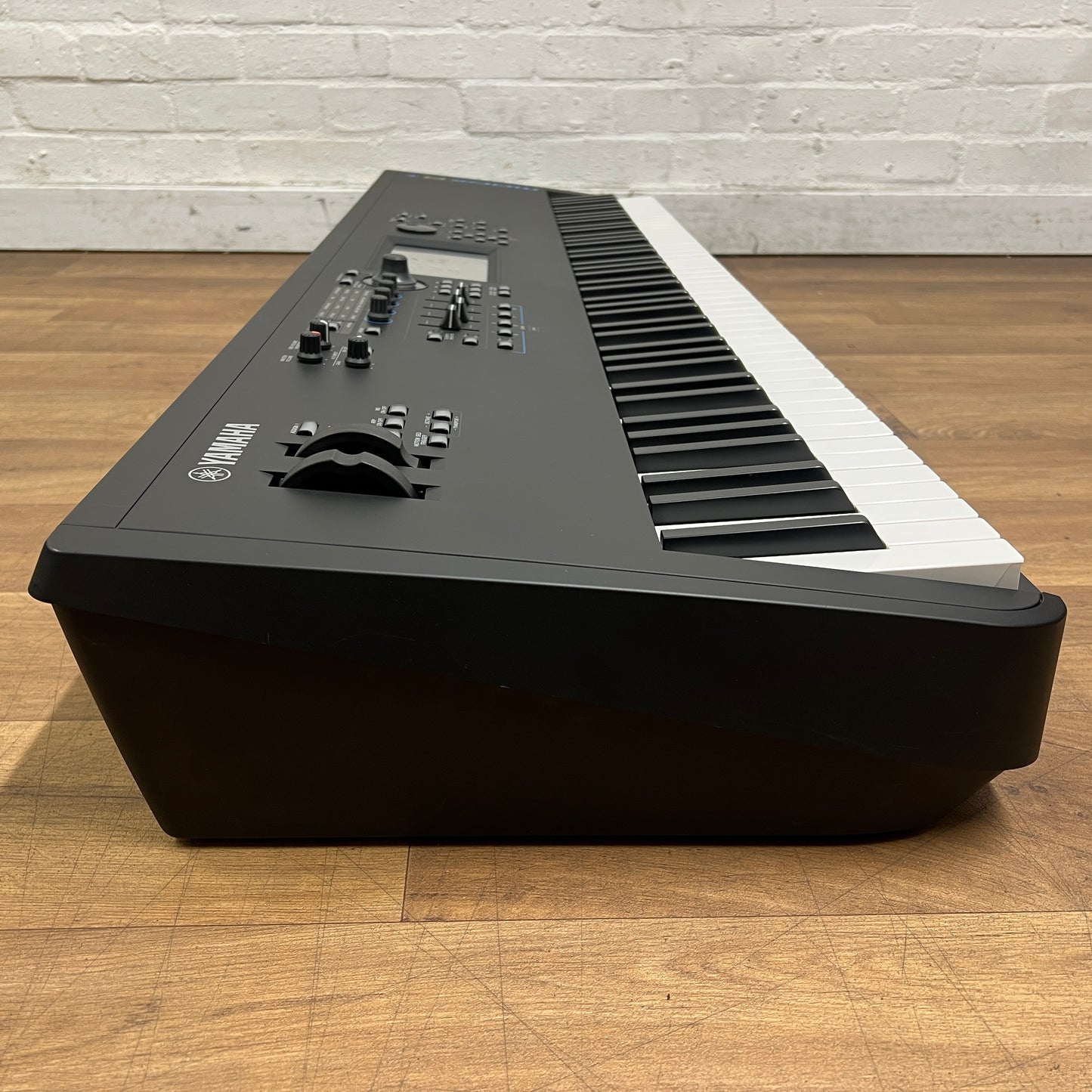 Yamaha MODX8+ Keyboard; Serial No: BBEP01016 | Second Hand