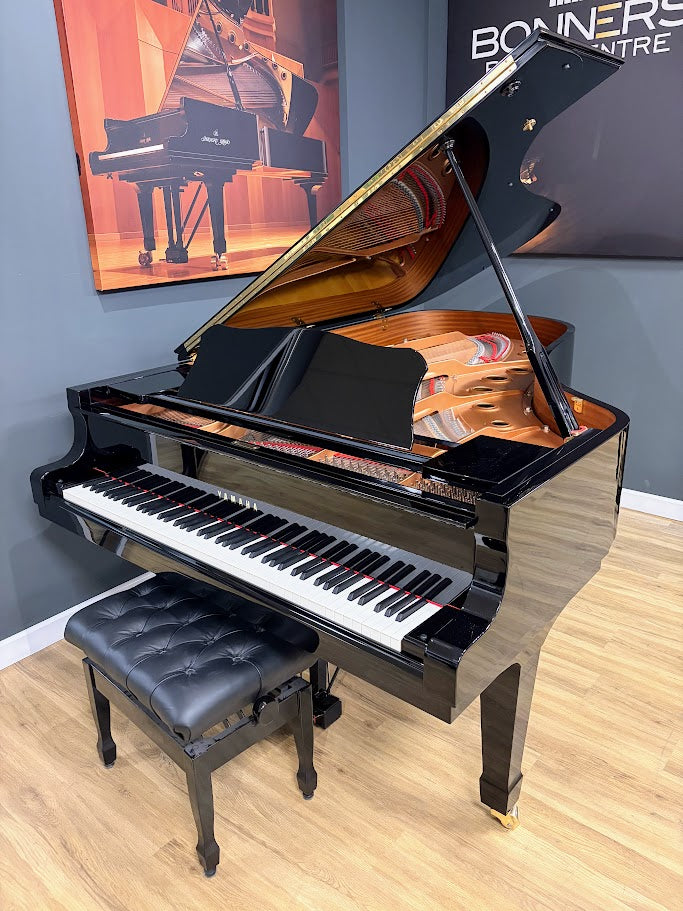 Yamaha C7 7'6" Semi-Concert Grand Piano in Polished Ebony: Serial No: 6142917 | Second Hand