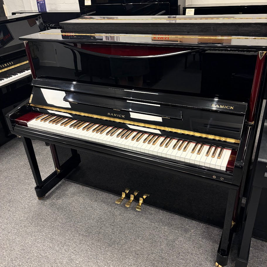 Samick WSU121SD Upright Piano in Polished Ebony: Serial No: KJKG00094 | Second Hand