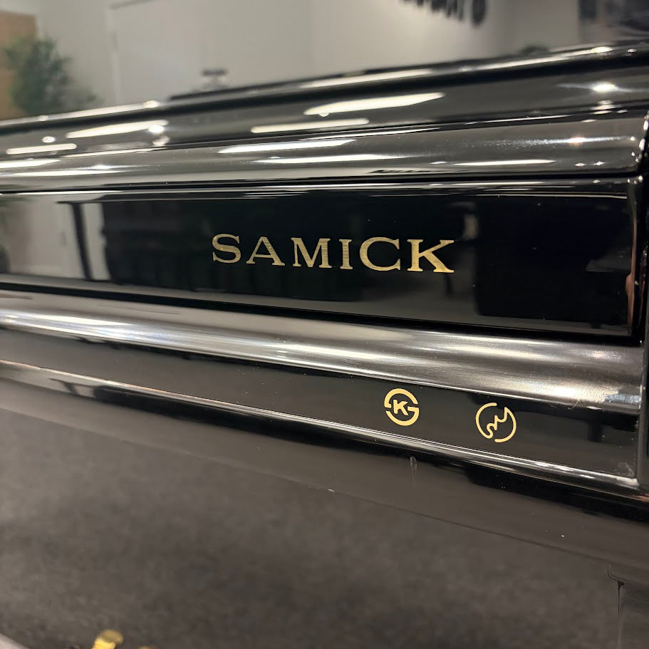 Samick WSU121SD Upright Piano in Polished Ebony: Serial No: KJKG00094 | Second Hand