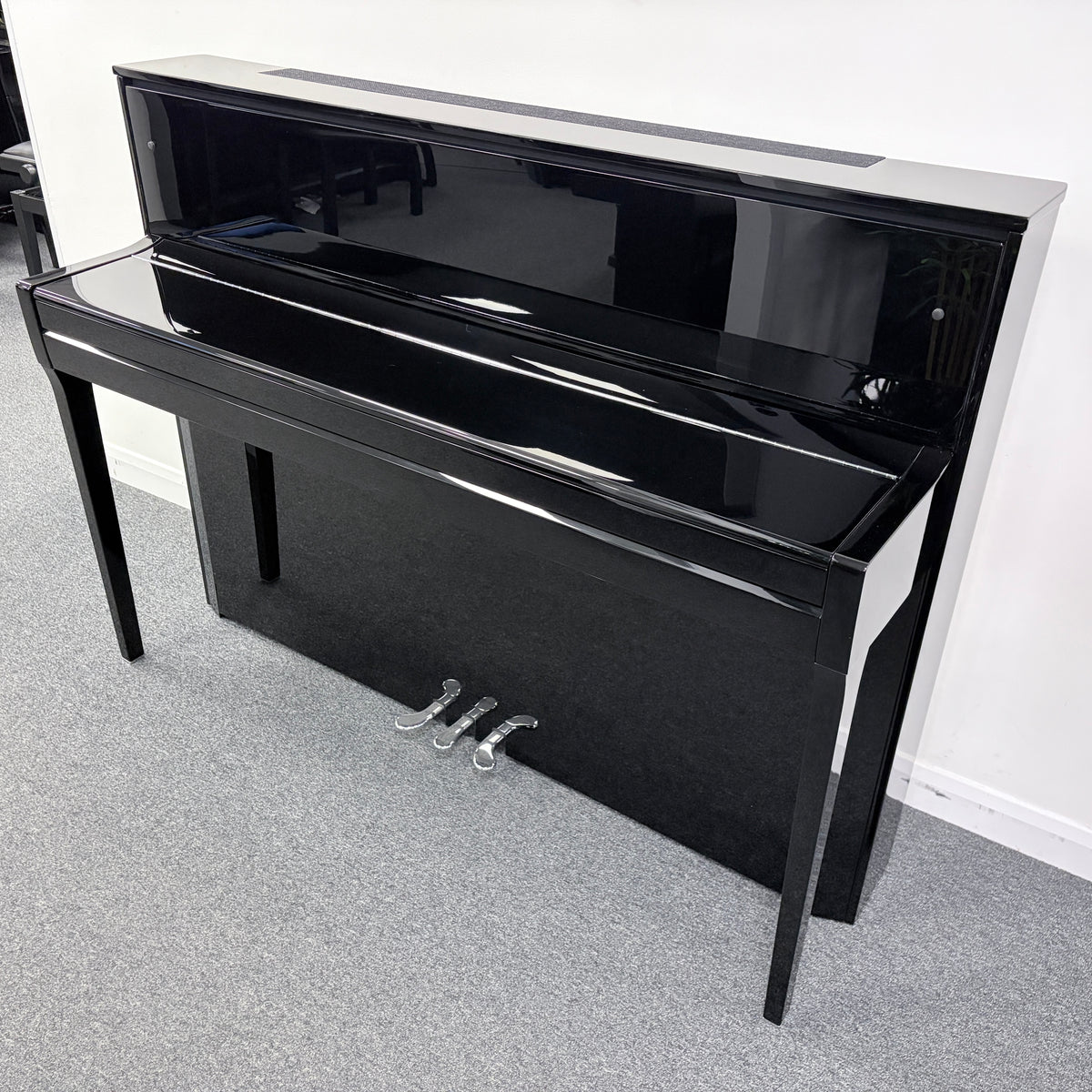 Kawai NV5s Hybrid Digital Piano in Polished Ebony With Matching Stool: Serial No: G834465 | Second Hand
