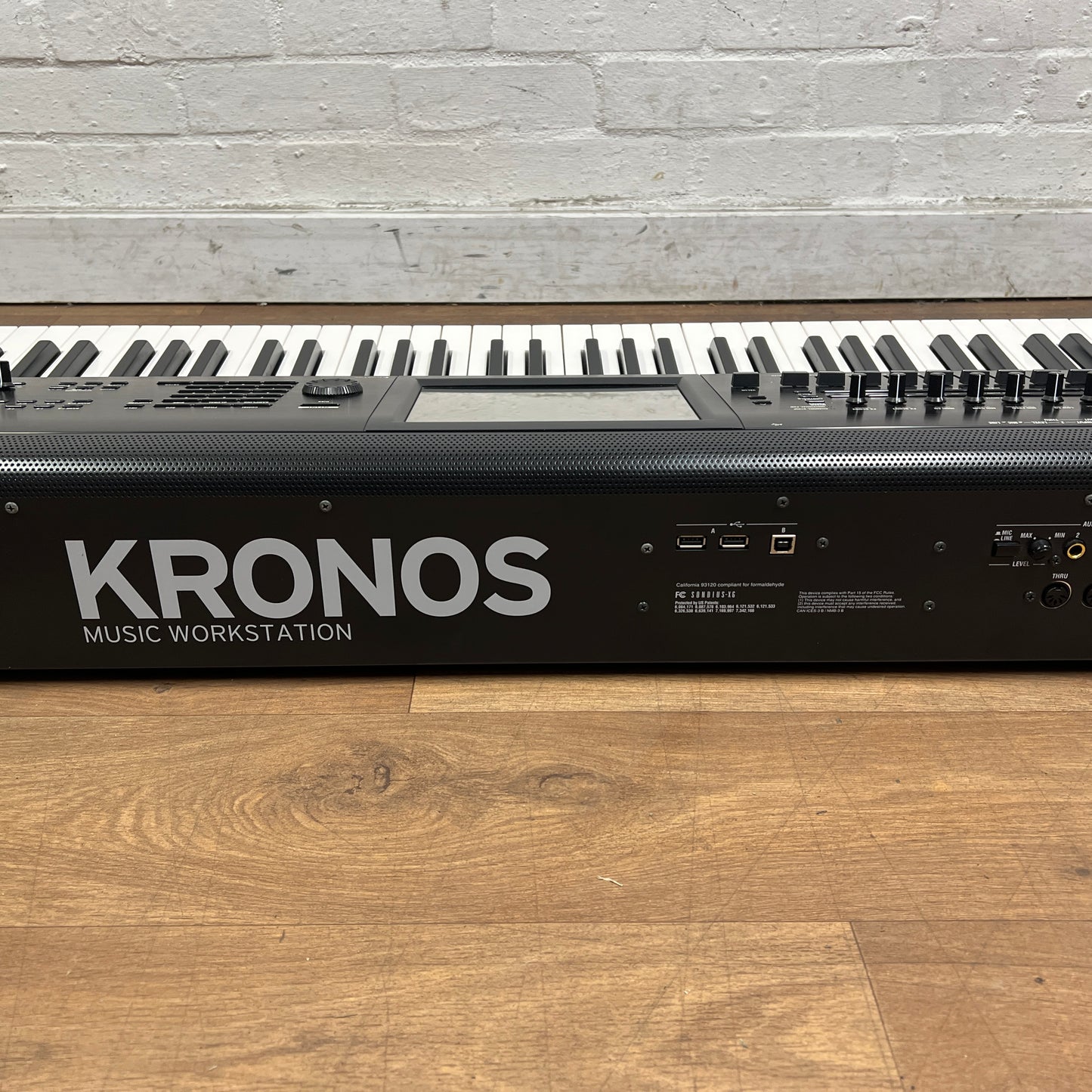 Korg Kronos 2 88 Music Workstation; Serial No: 202385 | Second Hand