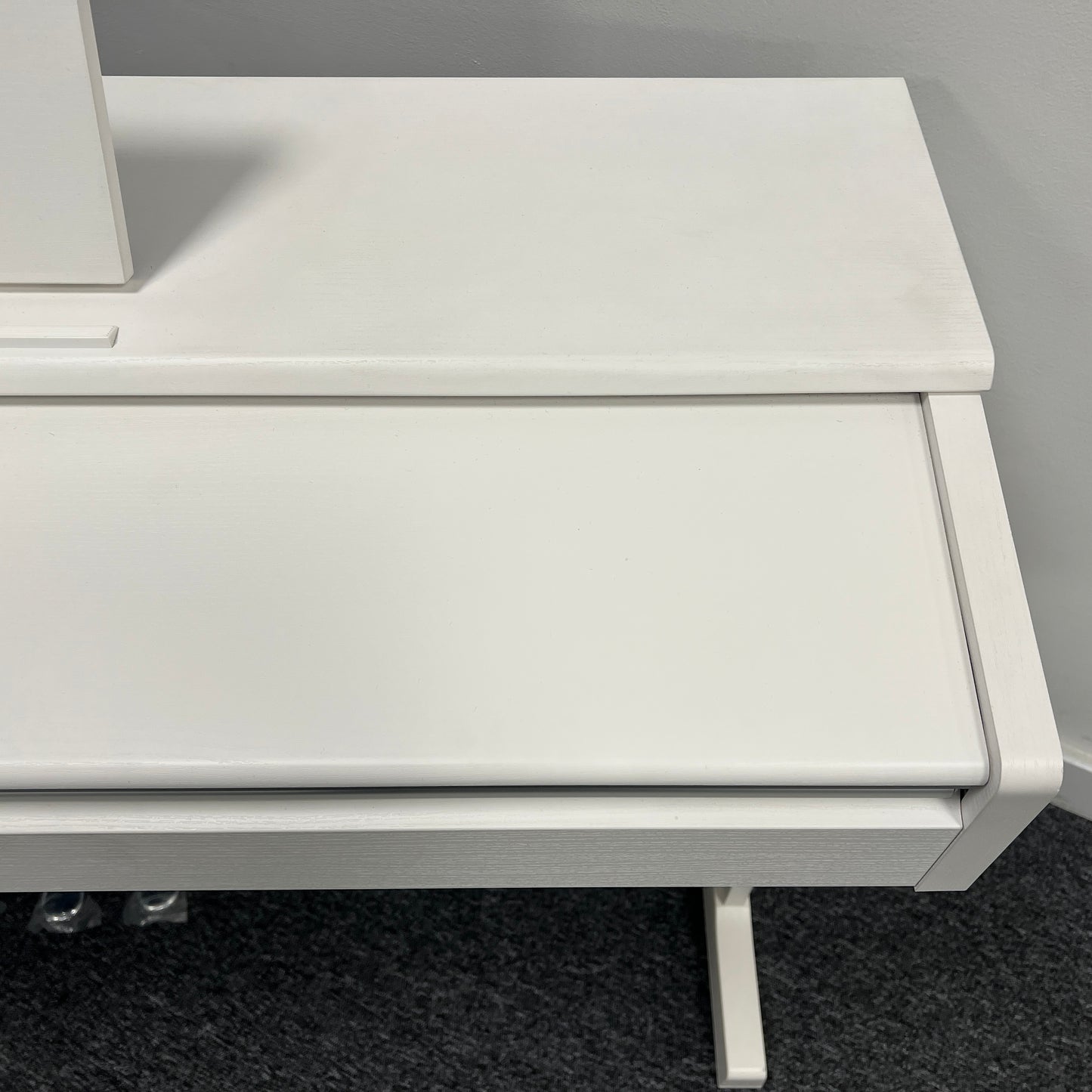 Yamaha YDP145 White Digital Piano; Serial No: BCBZ01001; Ex Display Model; 3 Year Warranty