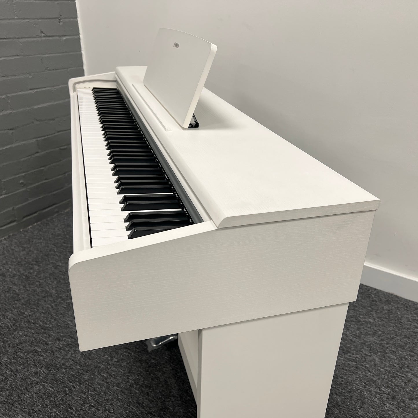 Yamaha YDP145 White Digital Piano; Serial No: BCBZ01001; Ex Display Model; 3 Year Warranty
