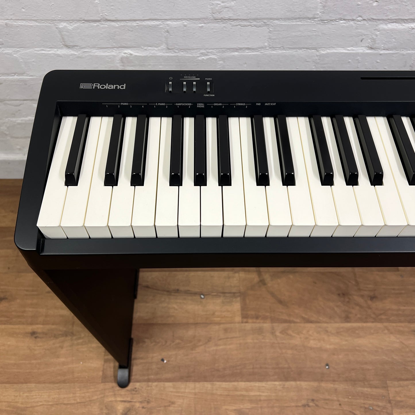 Roland FP10 Portable Piano With KCSFP10 Stand; Serial No: M5M6513 | Second Hand