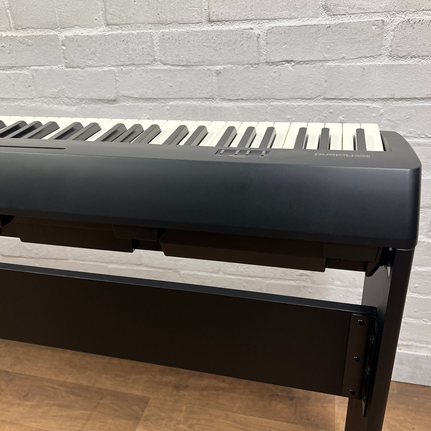 Roland FP10 Portable Piano With KCSFP10 Stand; Serial No: M5M6513 | Second Hand