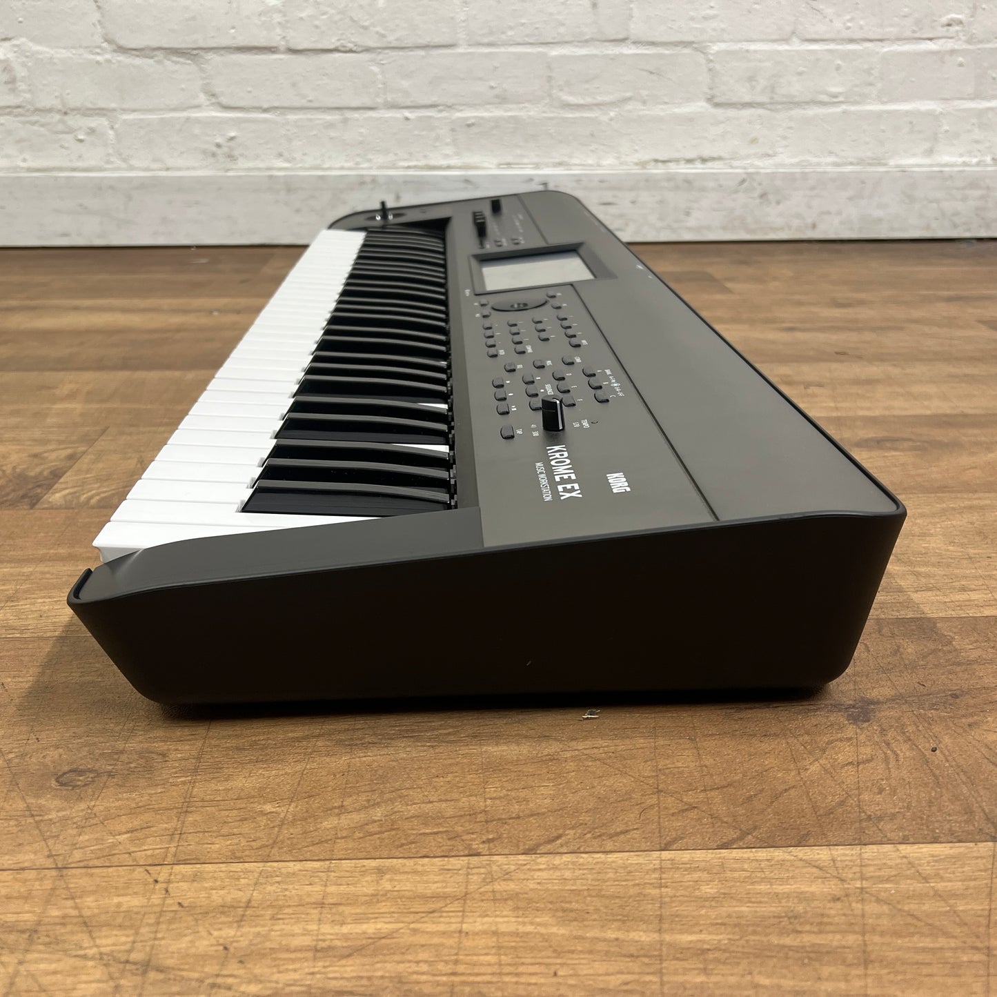 Korg Krome EX61 Music Workstation Keyboard; Serial No: 41652 | Ex Demo