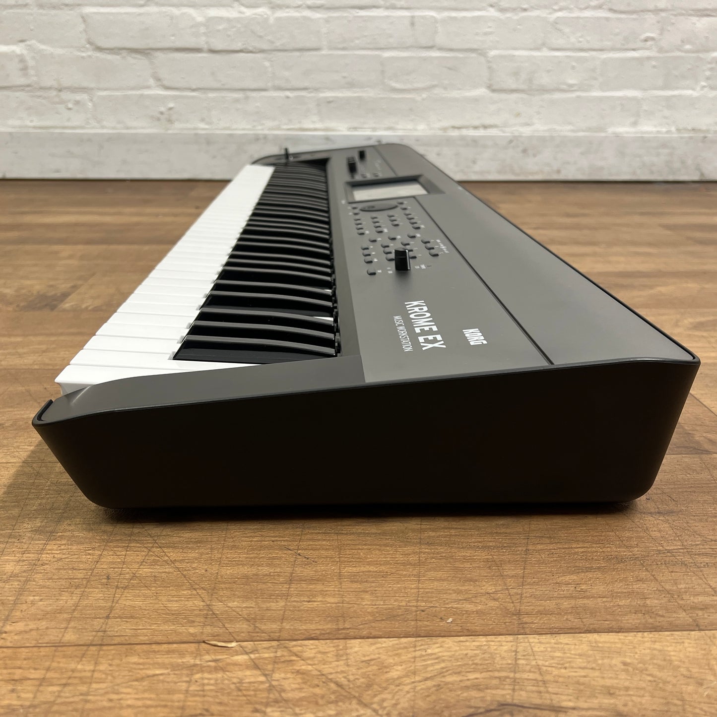 Korg Krome EX73 Music Workstation Keyboard; Serial No: 21512 | Second Hand