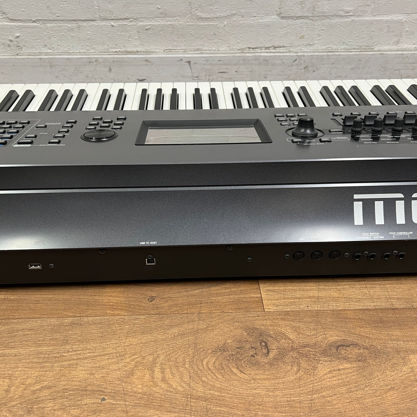 Yamaha Montage 8 Keyboard; Serial No: BAWL01034 | Second Hand