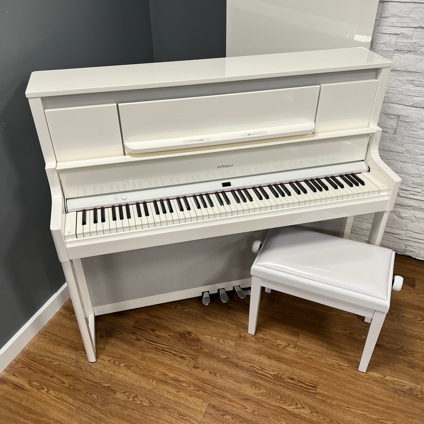 Roland LX9 Polished White Digital Piano With Matching Stool; Serial No: Z7Q0095 | Second Hand