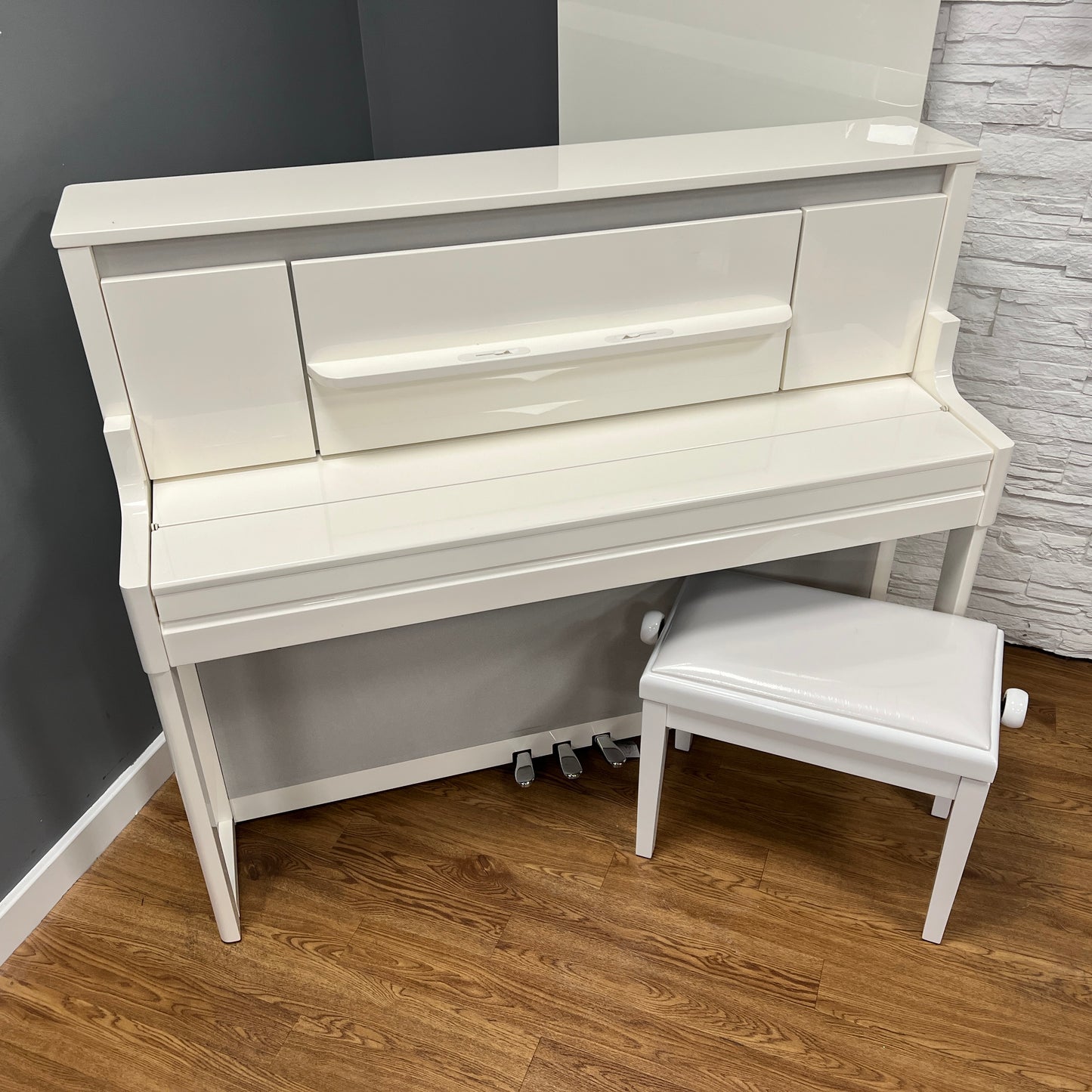 Roland LX9 Polished White Digital Piano With Matching Stool; Serial No: Z7Q0095 | Second Hand