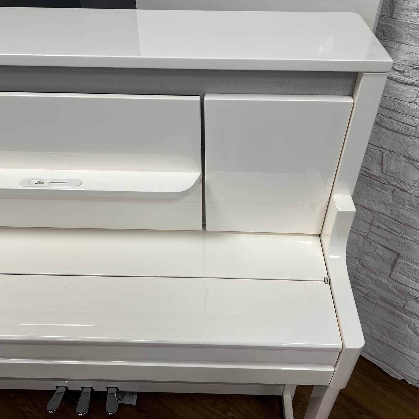 Roland LX9 Polished White Digital Piano With Matching Stool; Serial No: Z7Q0095 | Second Hand