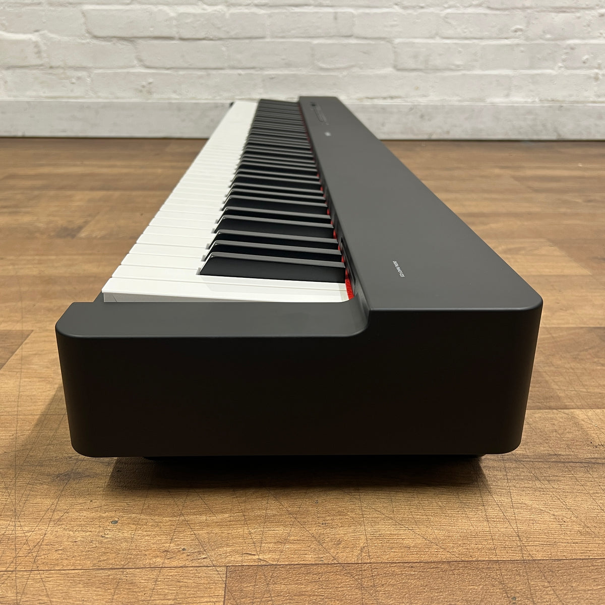 Yamaha P225 Portable Piano, Black; Serial No: BBDY02476 | Second Hand