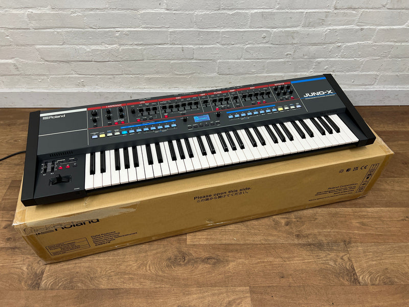 Second Hand Roland JUNO X Syntheszier; Serial No: Z4N1298