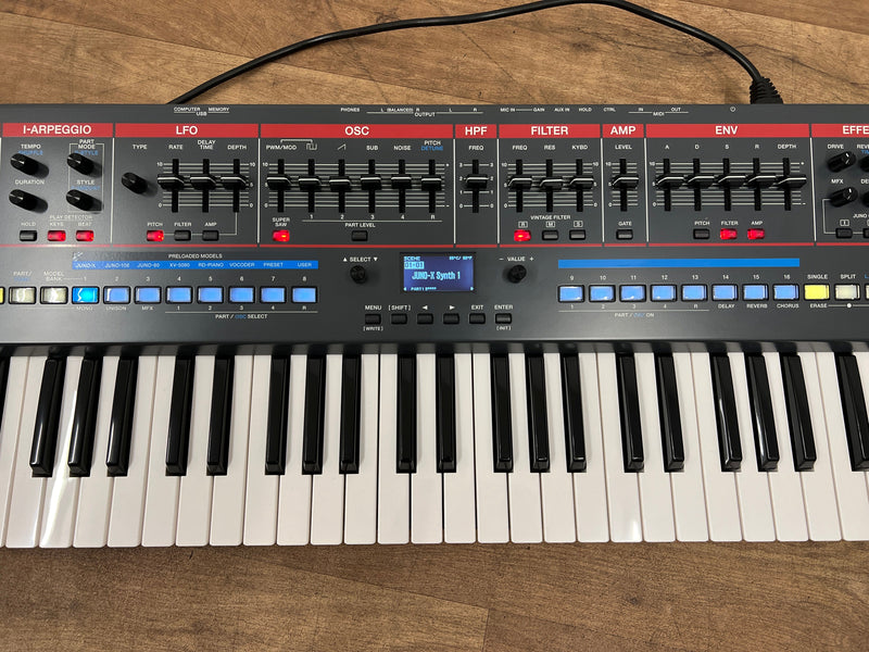 Second Hand Roland JUNO X Syntheszier; Serial No: Z4N1298