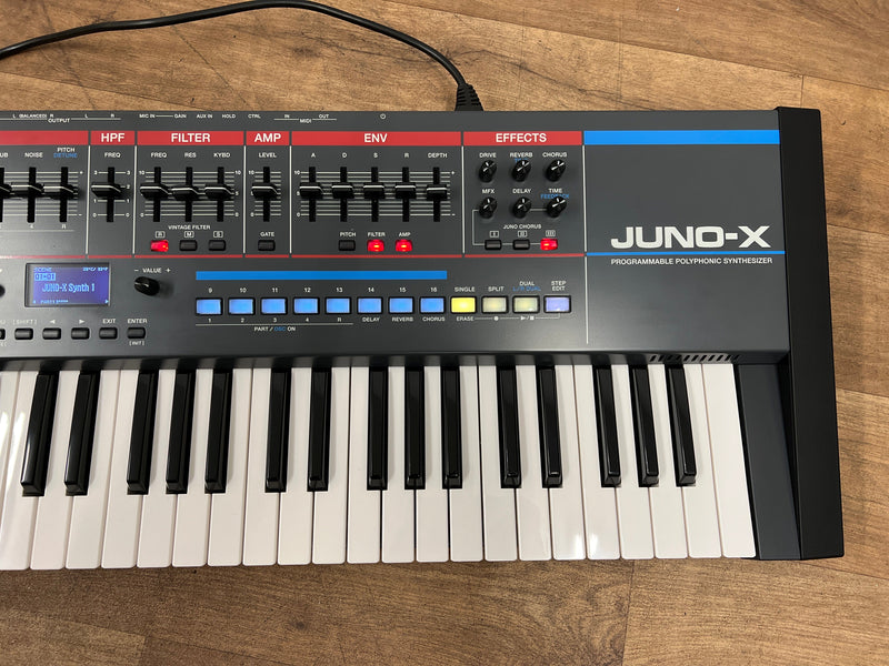 Second Hand Roland JUNO X Syntheszier; Serial No: Z4N1298