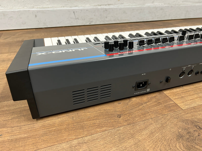 Second Hand Roland JUNO X Syntheszier; Serial No: Z4N1298