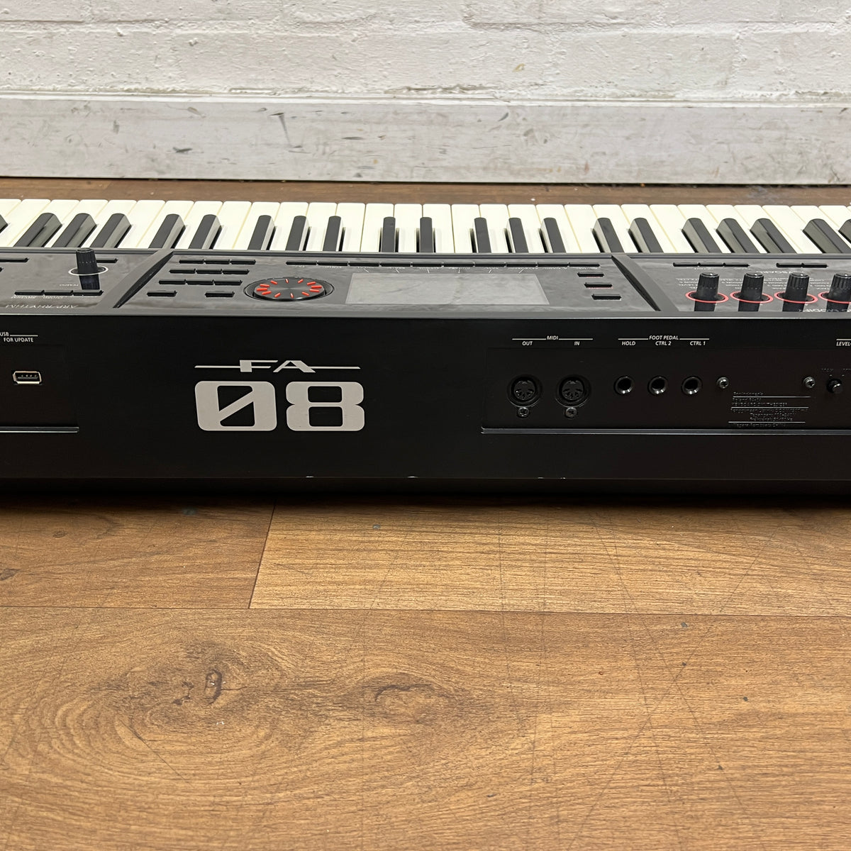 Roland FA08 Synthesizer Keyboard; Serial No: Z3E4761 | Second Hand