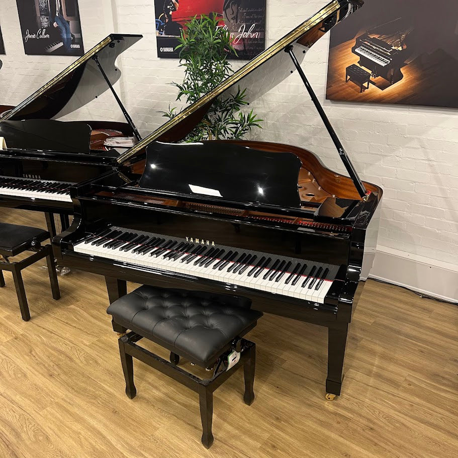 Yamaha C1 Grand Piano in Polished Ebony: Serial No: 6158817 | Second Hand