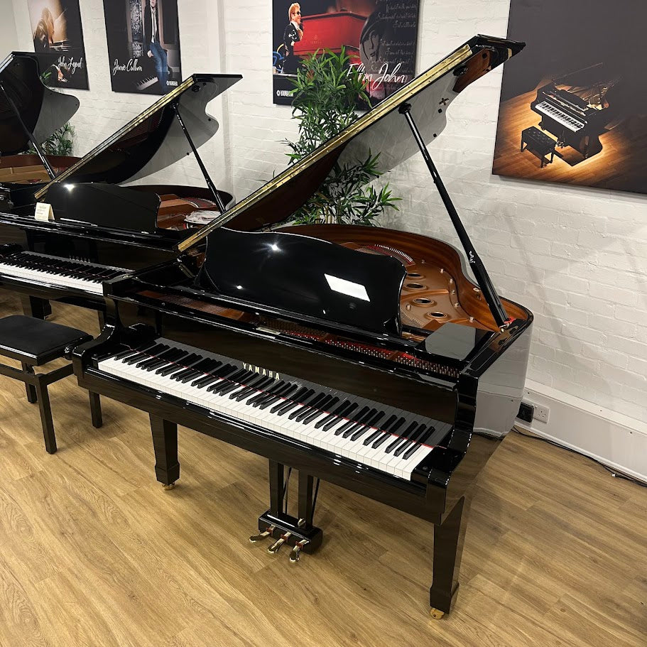 Yamaha C1 Grand Piano in Polished Ebony: Serial No: 6158817 | Second Hand